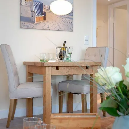 Ferienwohnung Sola Bona West Mit Meerblick In Appartement